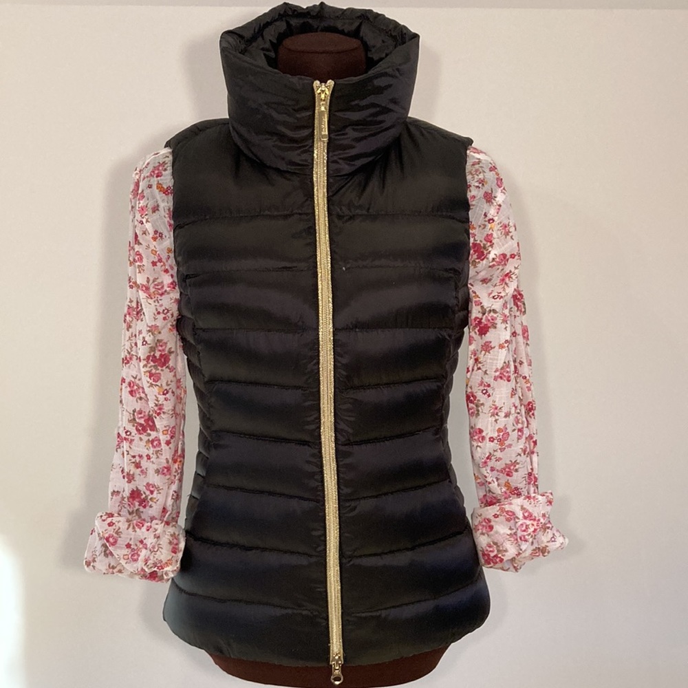 Lilly Pulitzer packable down vest small black
